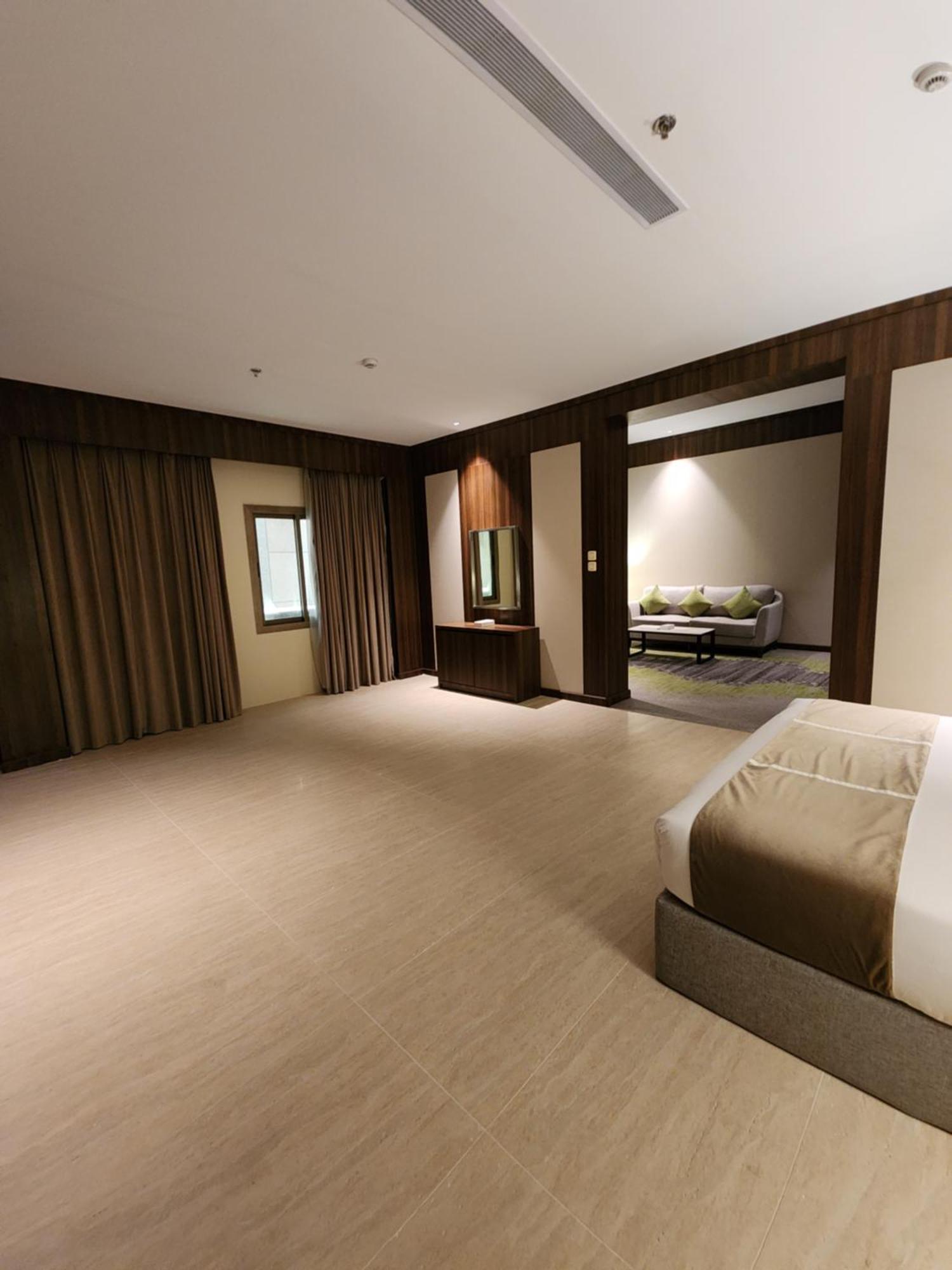 Azar Hotel Ahad Rafidah Exterior photo